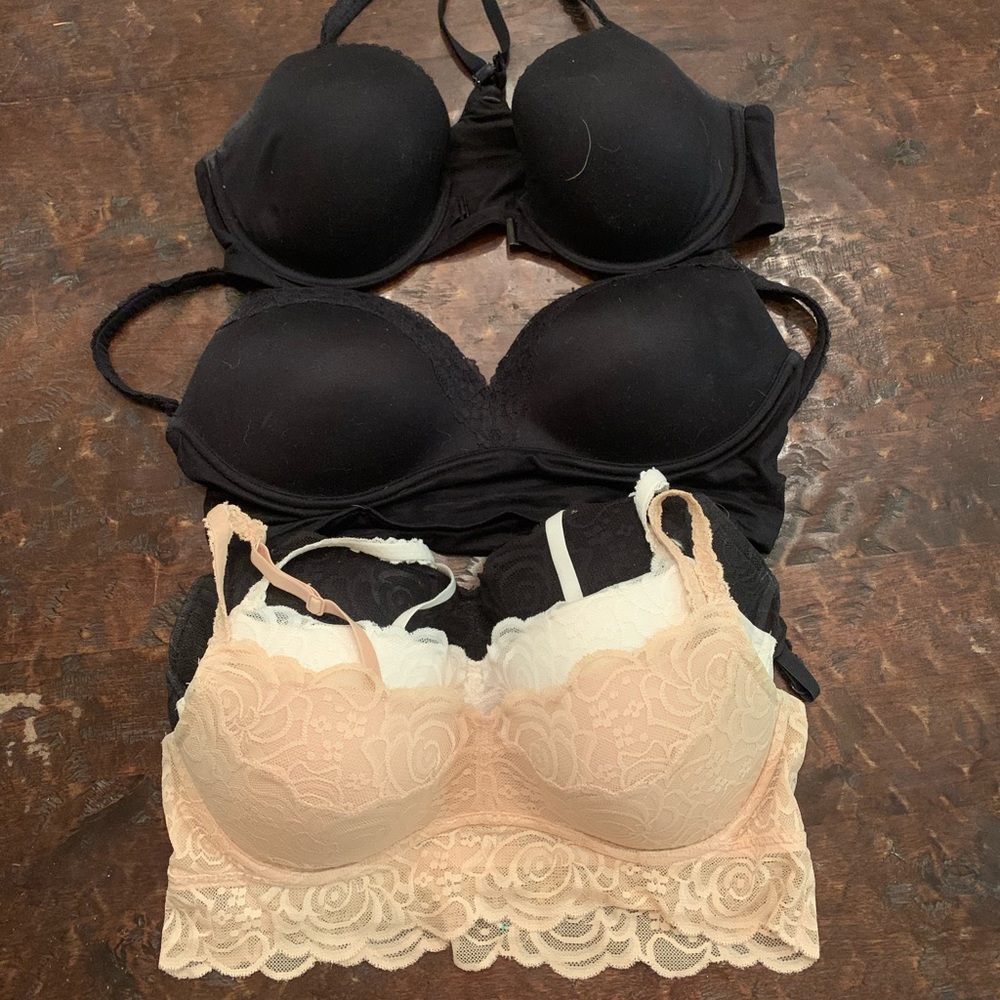 5 Victoria’s Secret bras